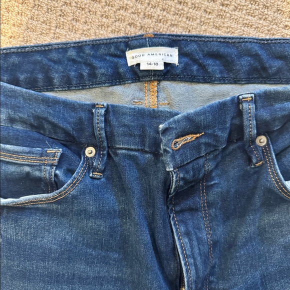 Good American Dark Blue Straight Leg Jeans - Picture 2 of 3